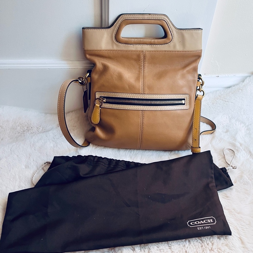 VINTAGE COACH Bonnie Leather Foldover Handbag in Camel EUC